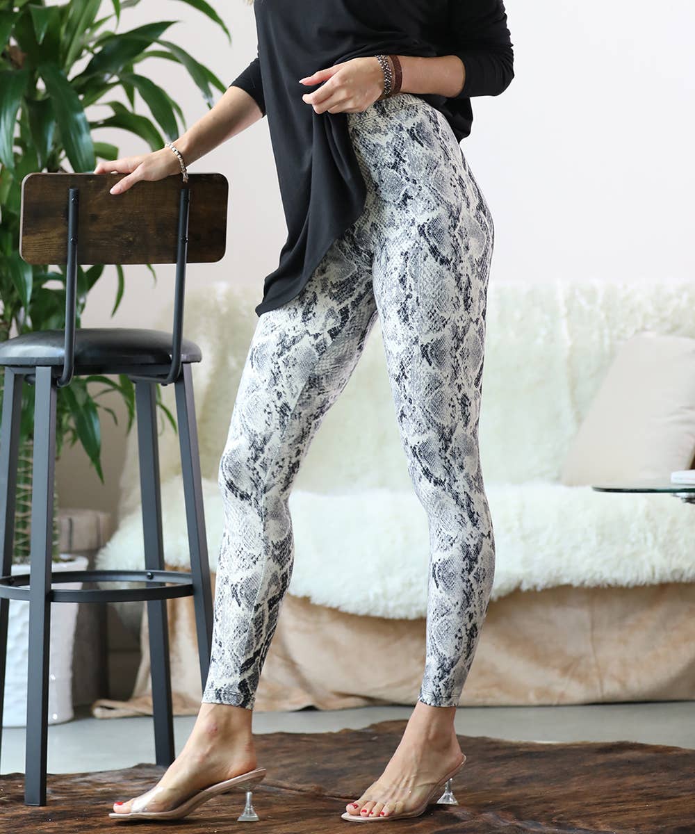 ..SI-19322 Brushed Microfiber Snakeskin Print Leggings